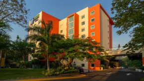 Holiday Inn Express & Suites Cuernavaca by IHG